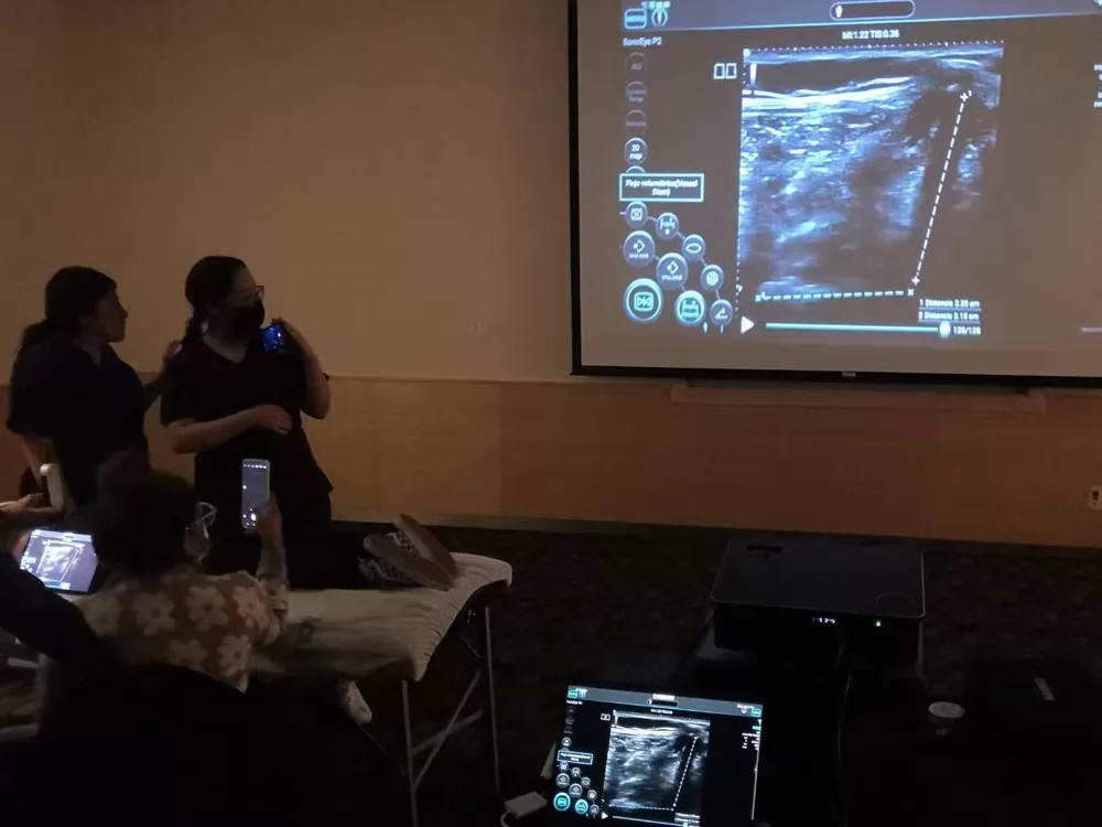 If you are looking for a pocket-sized ultrasound probe, whether for abdominal, superficial or cardiac use, wireless or USB connectivity, integrated screen, dual or single head, Chison has a custom, high-quality and cost-effective solution for you.