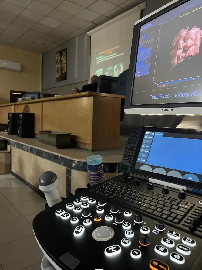 3D ultrasound machines also typically have a user-friendly interface that is easy to navigate and understand, as well as image storage and retrieval capabilities.